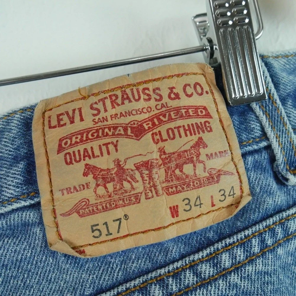 Levis levis 517